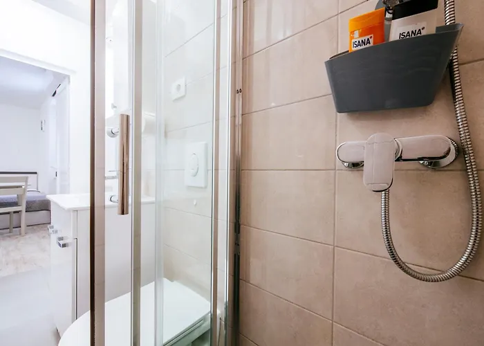 Ema House * זאדאר