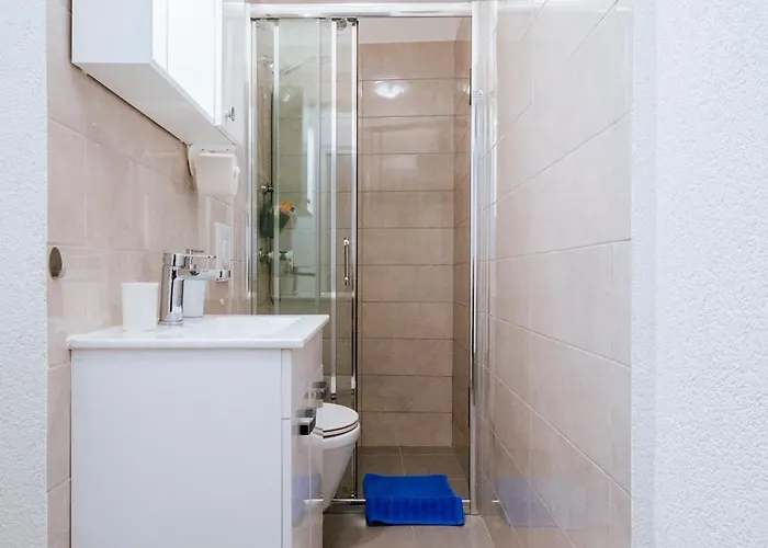 Ema House דירה *