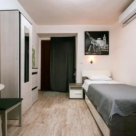 Апартаменты Ema House