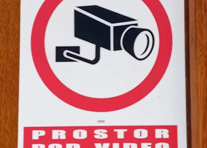 Ema House Lägenhet *