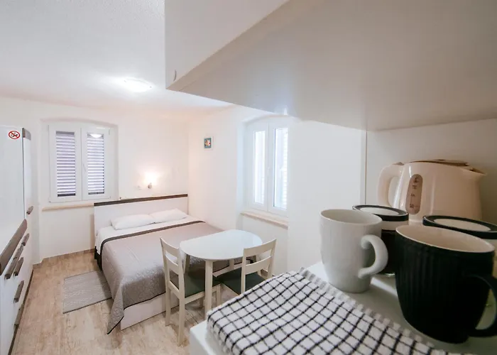 Ema House *
