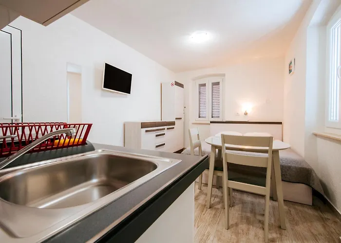 Διαμέρισμα Ema House *